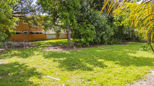Hialeah, FL 33010,174 E 4th St