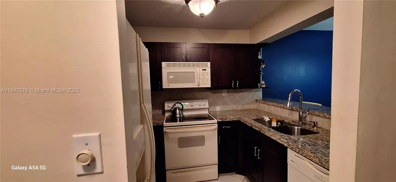 5835 Washington St #49, Hollywood, FL 33023