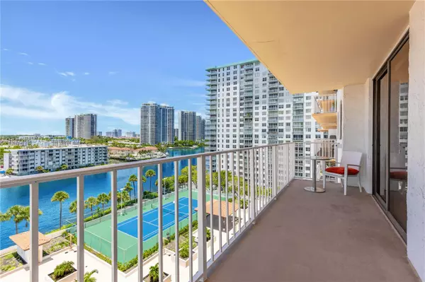 Sunny Isles Beach, FL 33160,290 174th St #1006