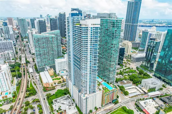 60 SW 13th St #1605, Miami, FL 33130