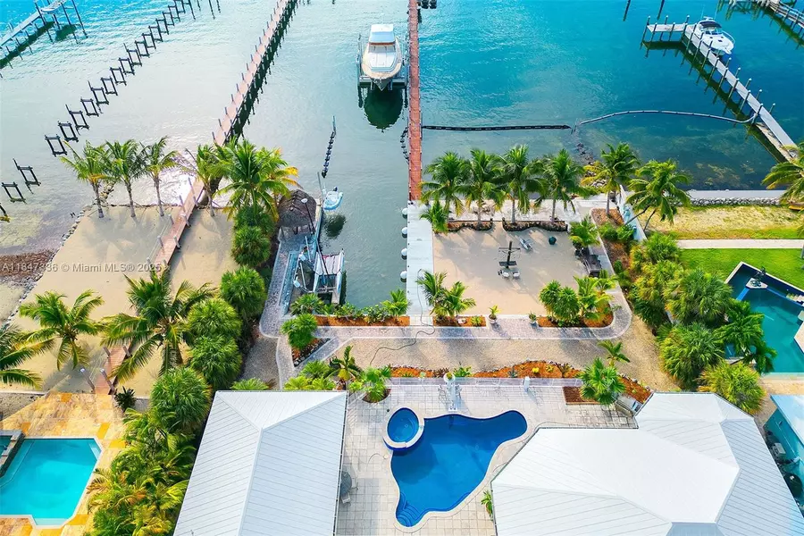 1151 Ocean Dr, Lower Keys, FL 33042