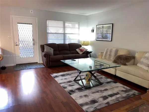 Coconut Creek, FL 33066,1904 Bermuda Cir #G1