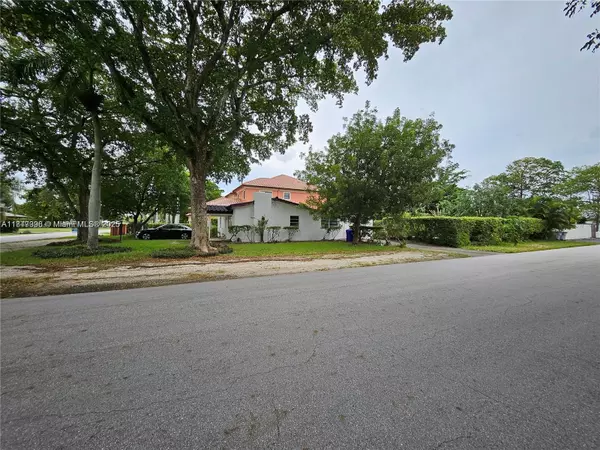 Pompano Beach, FL 33060,700 NE 7th St
