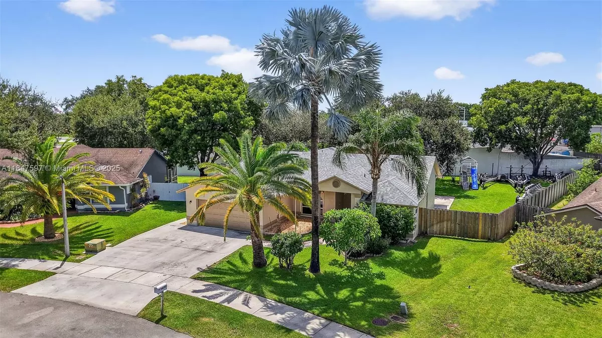 Davie, FL 33328,4201 SW 78th Dr