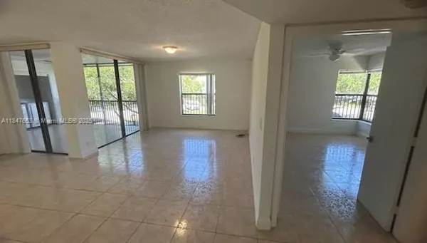 Coconut Creek, FL 33063,4729 NW 22nd St #4279