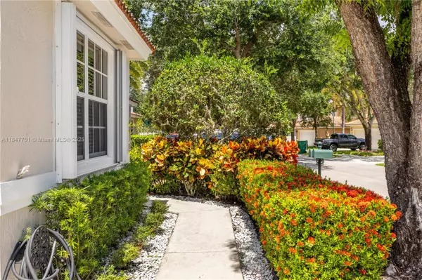 Davie, FL 33331,14972 SW 50th Ct