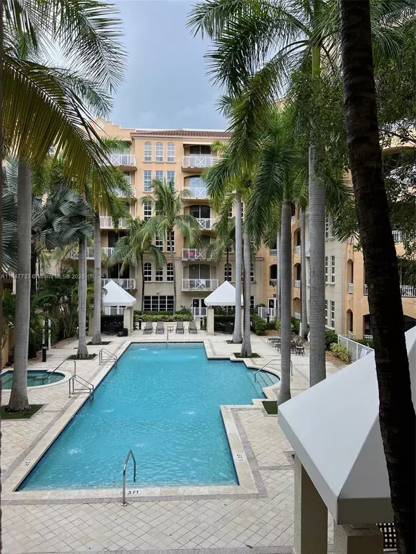 Aventura, FL 33180,3001 NE 185th St #218
