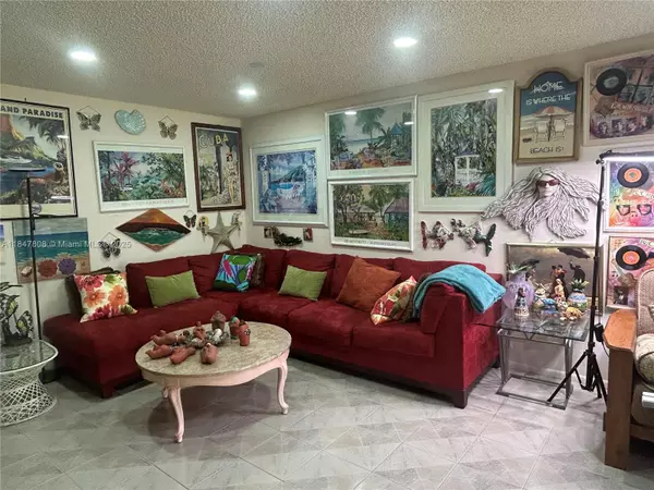 Boca Raton, FL 33428,9205 Pecky Cypress Ln #8F