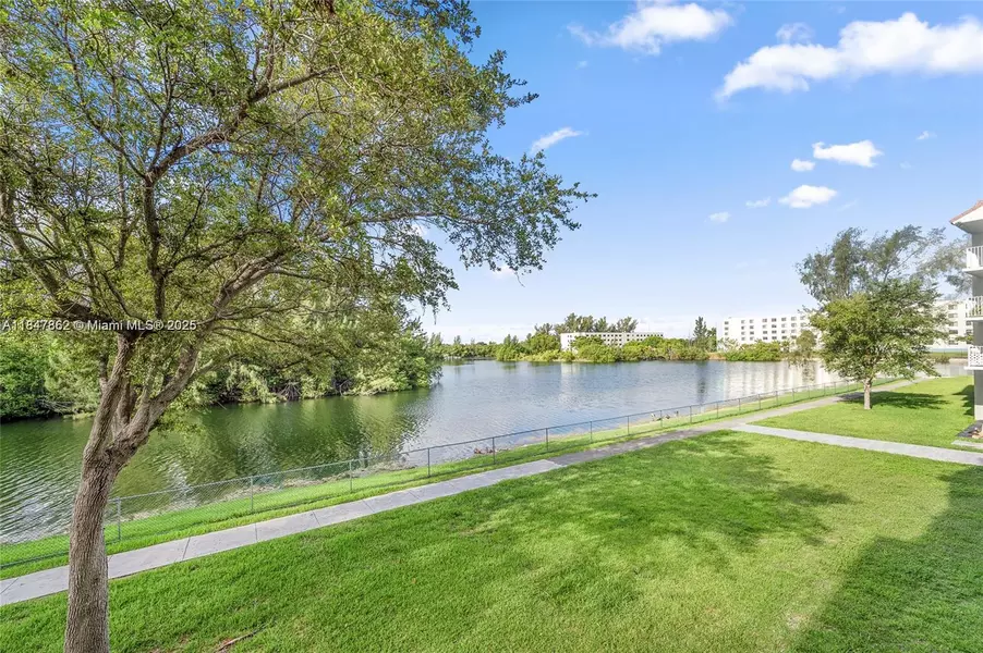 8240 SW 210th #106, Cutler Bay, FL 33189