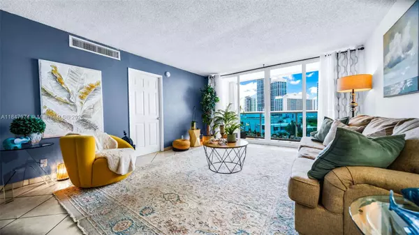 Miami Beach, FL 33141,6770 Indian Creek Dr #7B