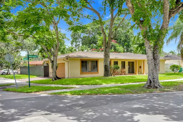 Miami Lakes, FL 33014,6851 S Miami Lakeway