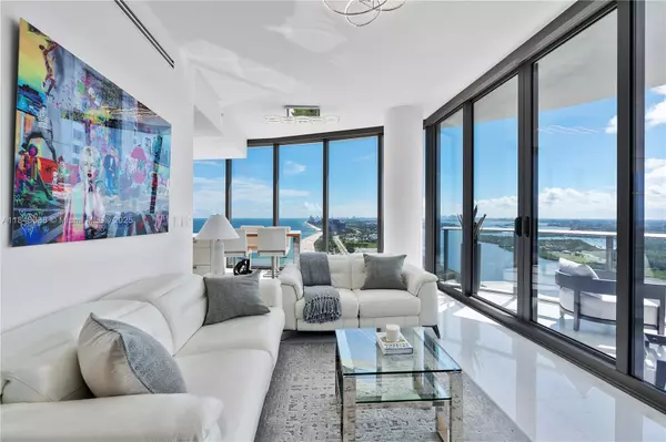 Sunny Isles Beach, FL 33160,15701 Collins Ave #3605