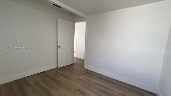 Miami, FL 33147,1669 NW 70 ST