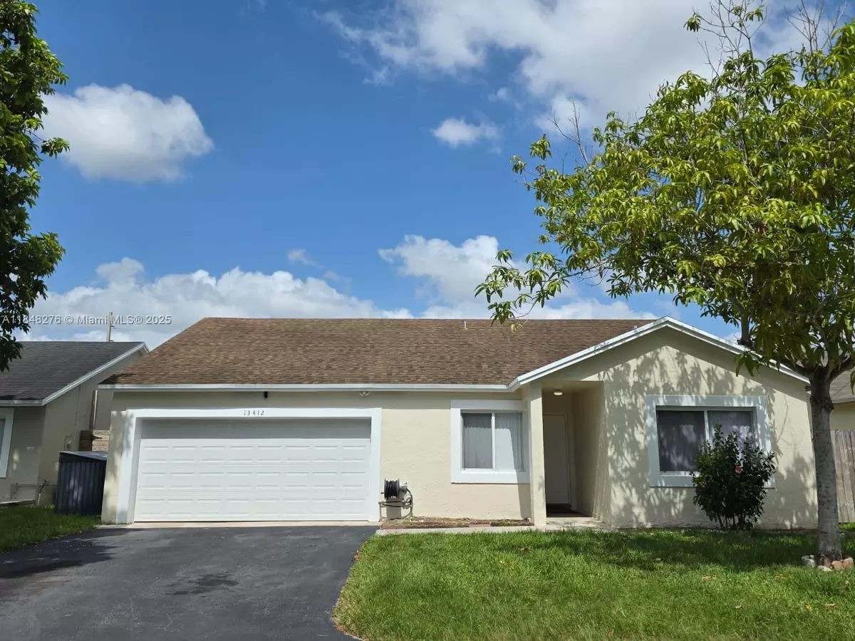 Miami, FL 33176,13412 SW 116th Ct