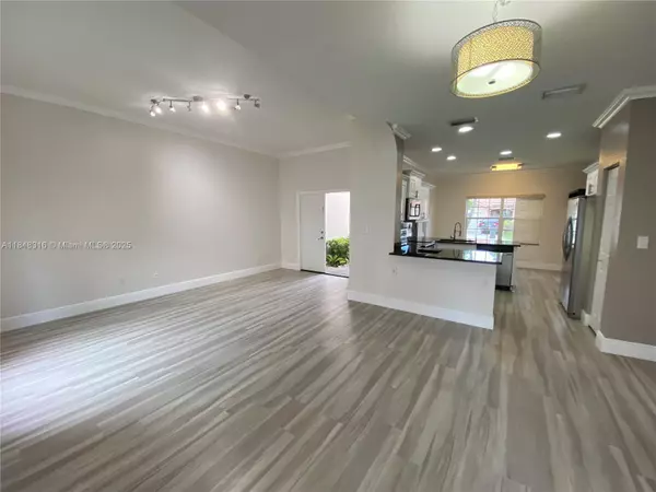 Pembroke Pines, FL 33028,562 NW 130th Ave #562