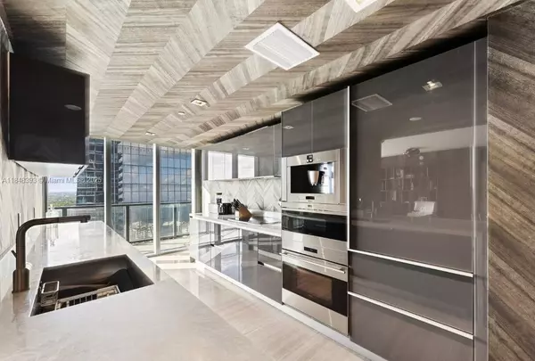 Miami, FL 33131,1451 Brickell Ave #2505