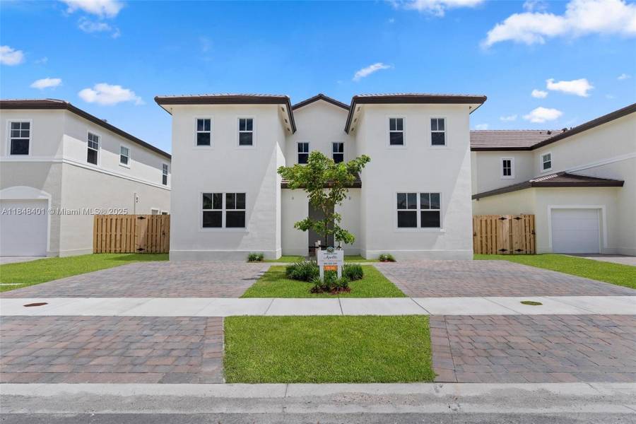 13351 SW 274th St #A, Unincorporated Dade, FL 33032
