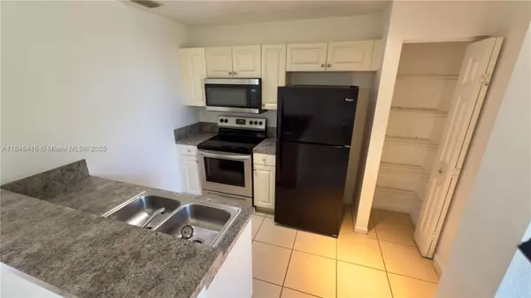 Riviera Beach, FL 33404,2000 Freeport Ln #4107