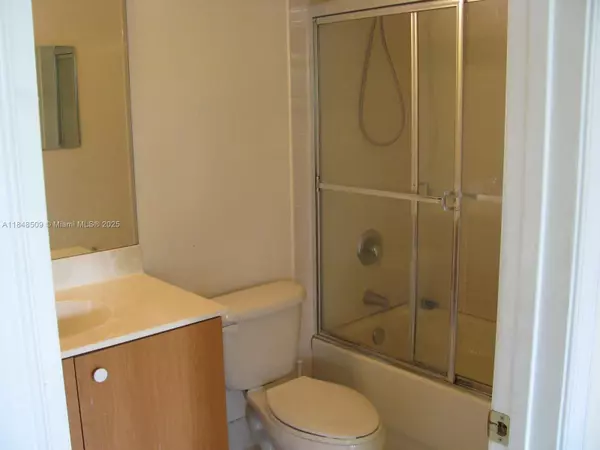 Miramar, FL 33025,2673 SW 85th Ave #102