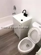 Miami Beach, FL 33141,30 S Shore Dr #6