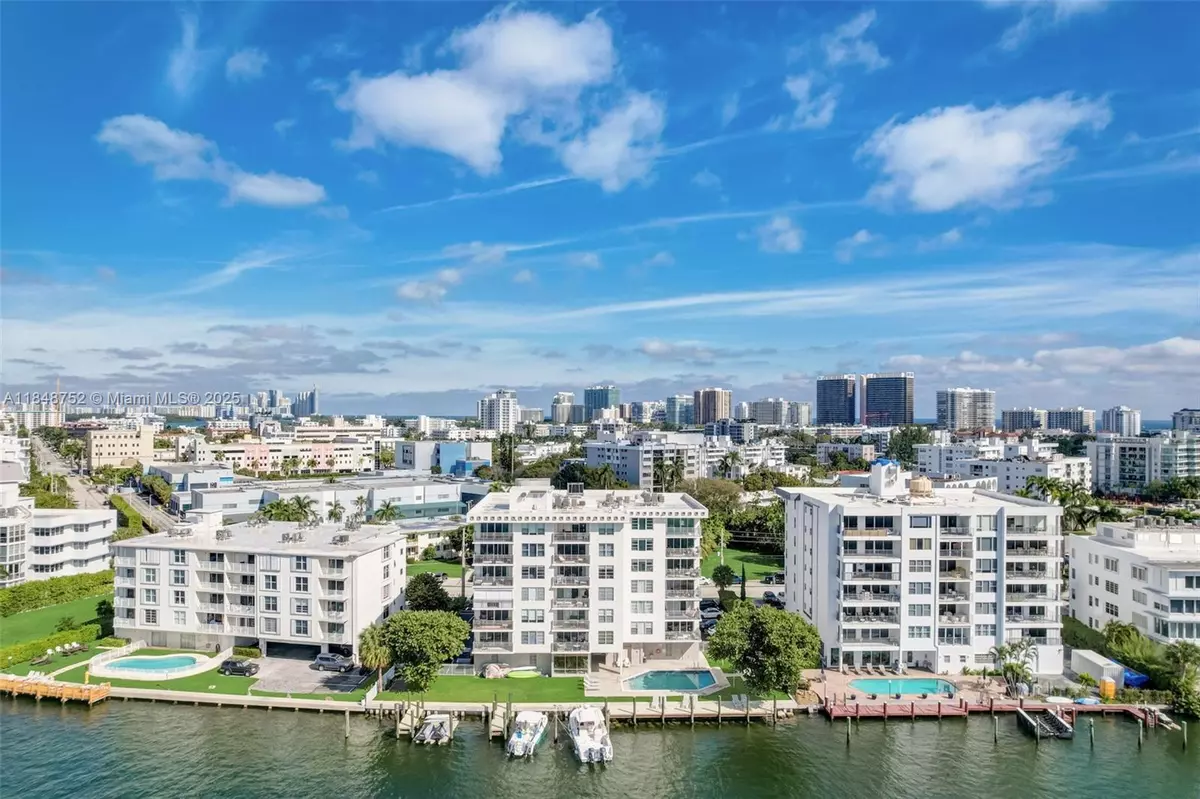 Bay Harbor Islands, FL 33154,9250 W Bay Harbor Dr #5D