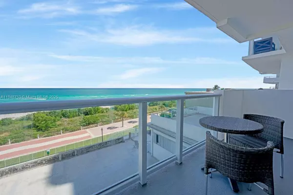 Miami Beach, FL 33140,5601 Collins Ave #511