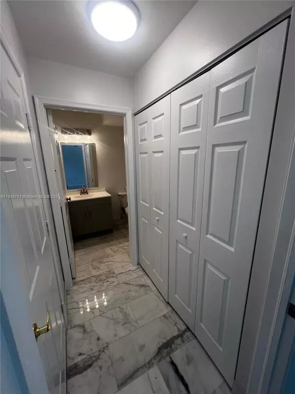 Pembroke Pines, FL 33028,2212 NW 171st Ter #2212