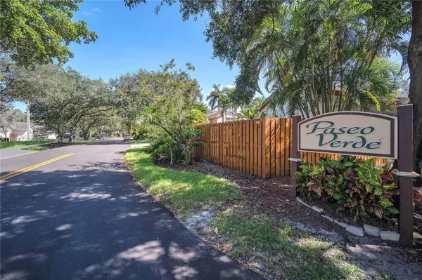 Cooper City, FL 33026,66 Forest Cir