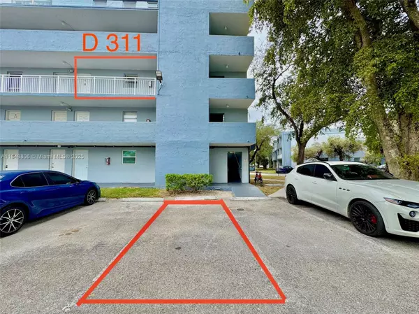 9357 Fontainebleau Blvd #D311, Miami, FL 33172