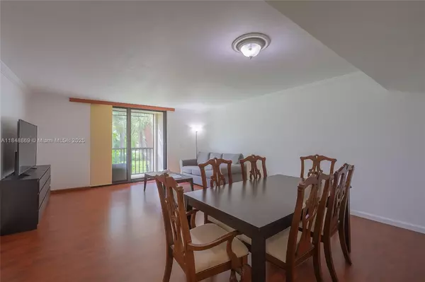 Miami, FL 33183,8760 SW 133rd Ave Rd #220