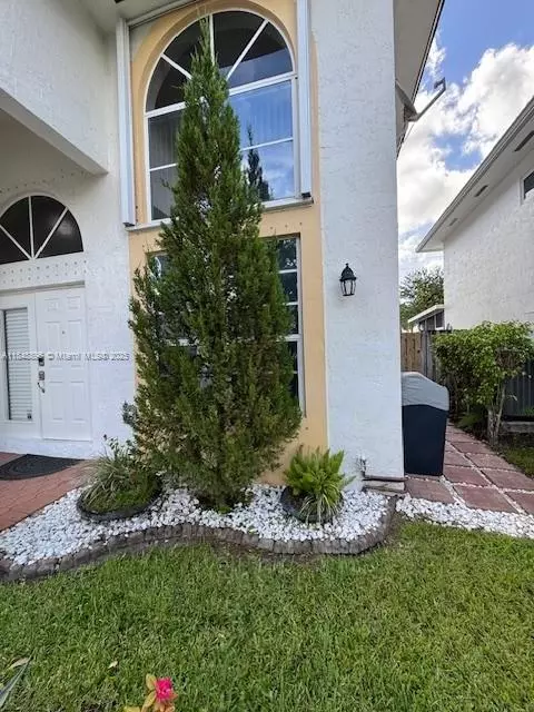Weston, FL 33326,628 Turtle Run