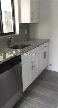 Miami, FL 33138,560 NE 69th St #1