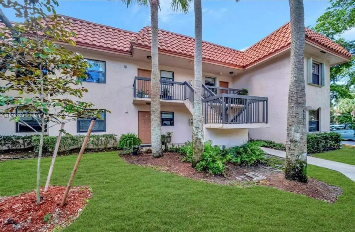 Sunrise, FL 33326,15710 E Waterside Cir #205