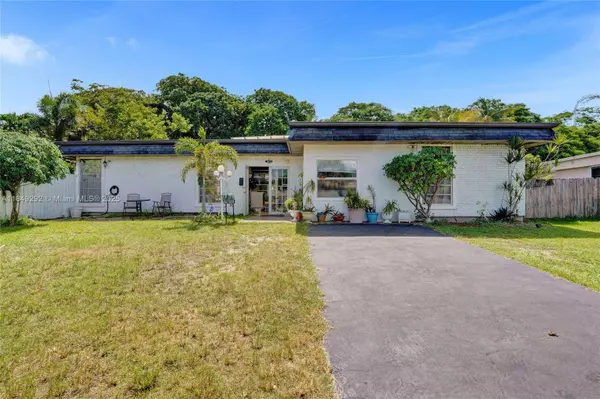 Tamarac, FL 33321,7811 NW 75th Ave