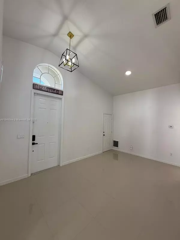 Homestead, FL 33033,3757 NE 11th St #0
