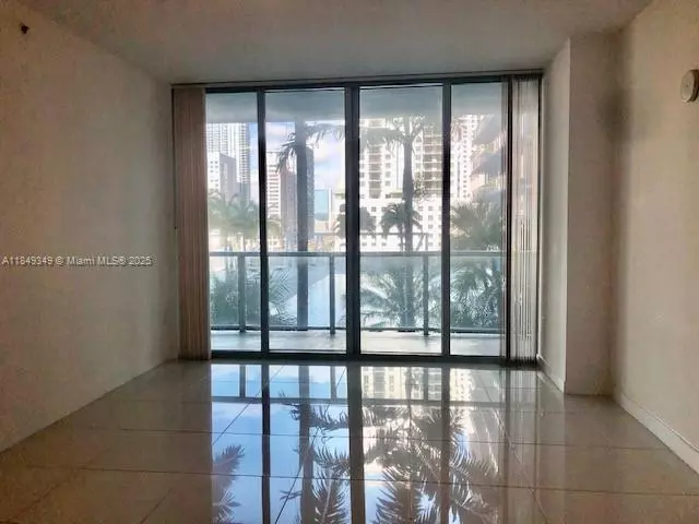 79 SW 12th St #1010, Miami, FL 33130