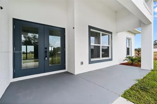 Lehigh Acres, FL 33974,833 Newell St E