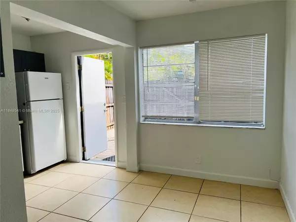Plantation, FL 33317,4705 NW 9th Dr #4705