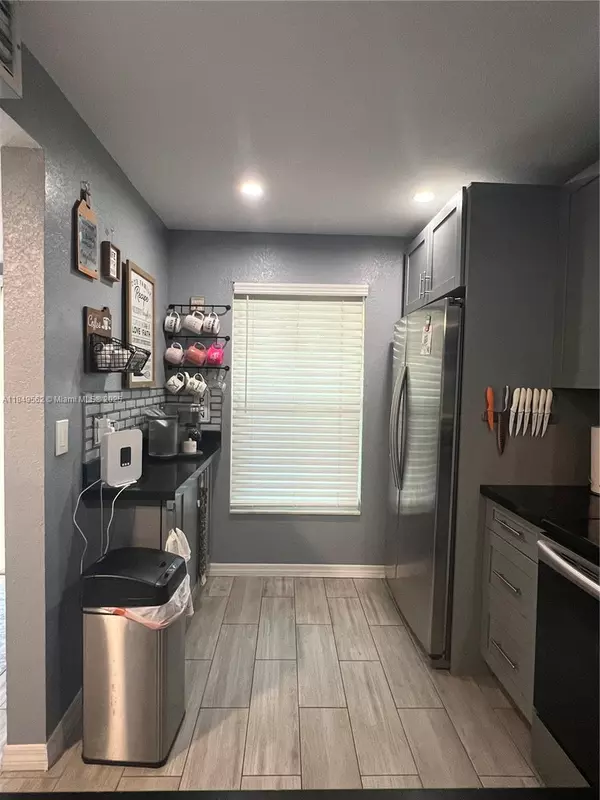 Tamarac, FL 33319,5830 NW 64th Ave #103