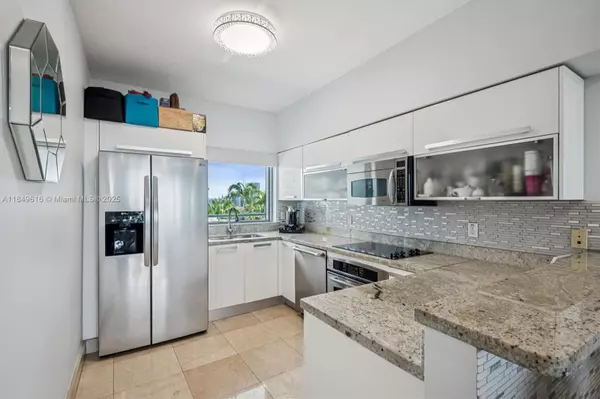 Miami, FL 33137,601 NE 36th St #807
