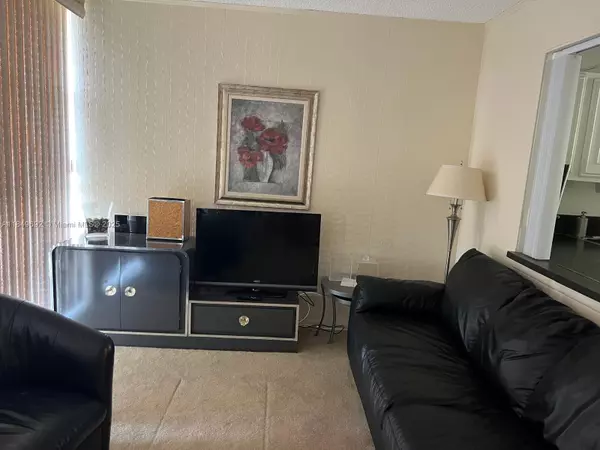 Hallandale Beach, FL 33009,2000 Atlantic Shores Blvd #504