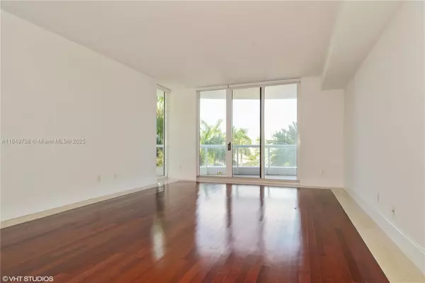 Aventura, FL 33180,21200 Point Pl #404