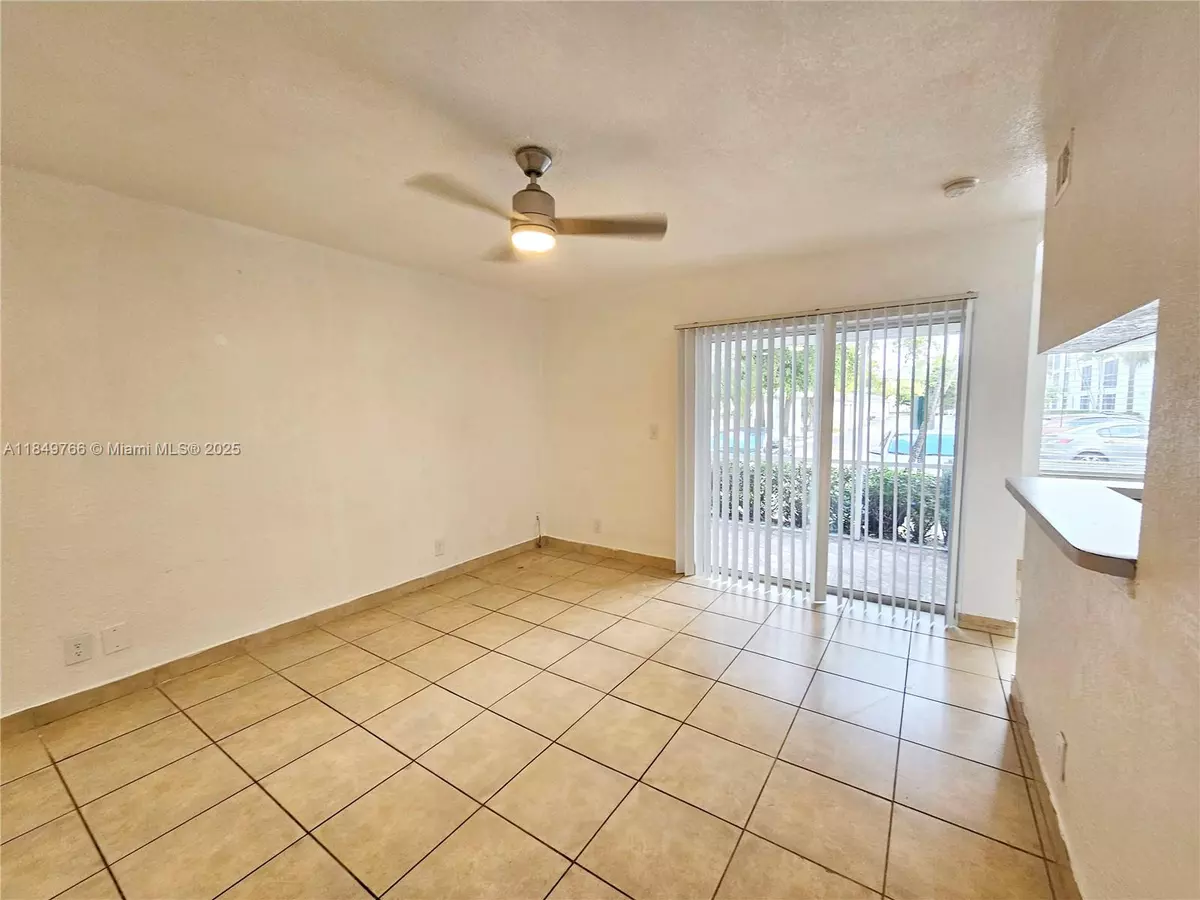 Tamarac, FL 33319,5740 Rock Island Rd #274