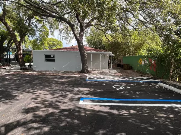 Miami, FL 33127,181 NW 44 St #181