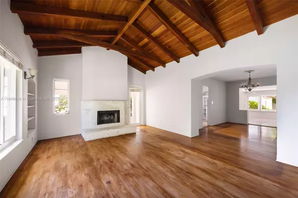 Miami, FL 33129,451 SW 25th Rd