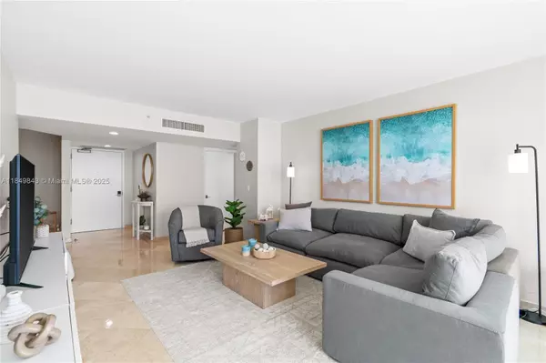 Sunny Isles Beach, FL 33160,16500 Collins Ave #1752