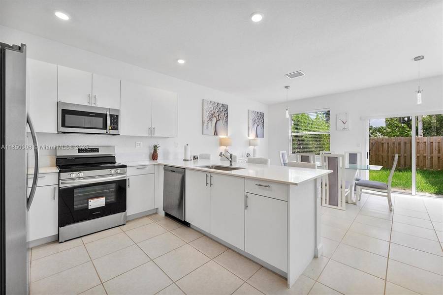 29269 SW 162nd Ct, Homestead, FL 33033