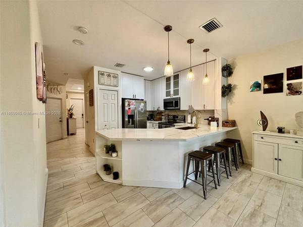 1420 SE 26th Ave, Homestead, FL 33035