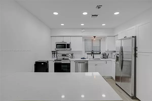 Miami, FL 33161,278 NE 116th St