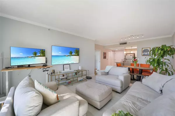 Miami, FL 33137,2000 N Bayshore Dr #312